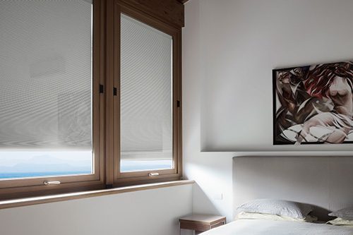 Integrated pleated blinds